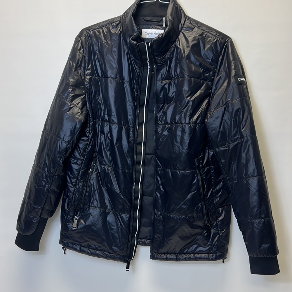 Calvin Klein puffer jacket size medium women’s - Picture 5 of 8